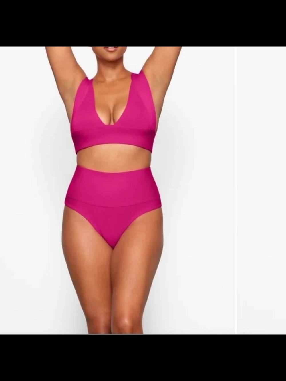 Women’s Deep Plunge SKIMS Bikini Top in Fuchsia
